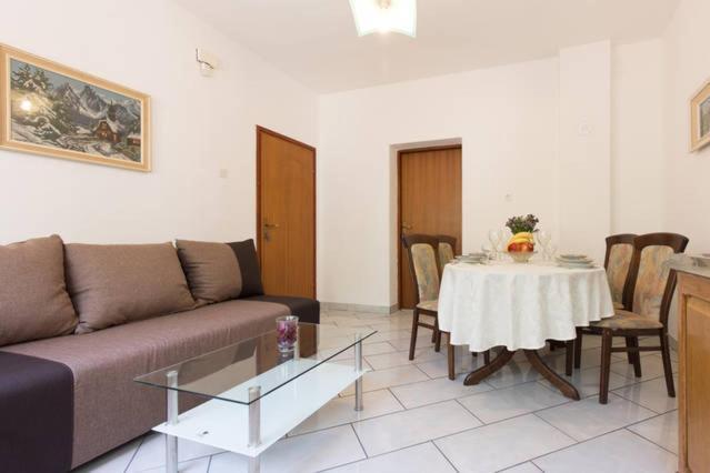 Lucia Hotel Senj  Luaran gambar